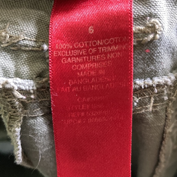 ✨90S VINTAGE LOW RISE GREEN CARGO CAPRIS✨ - Picture 9 of 9